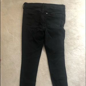 Men’s black skinny jeans, coupe melante. Size 32x32